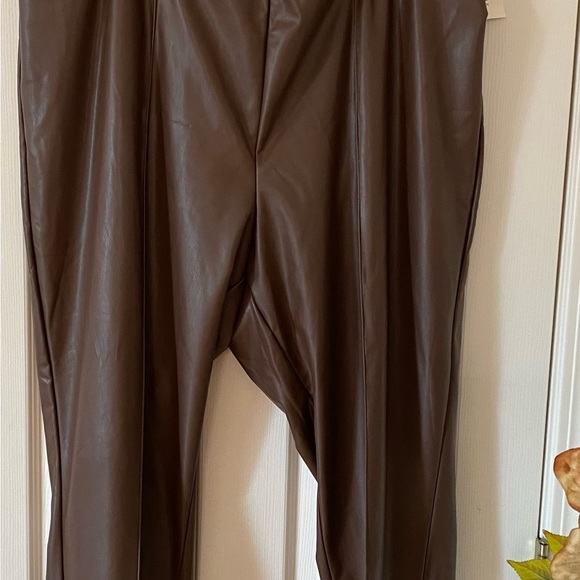Anne Klein Plus Size Faux-Leather Pants Size 3X Brown - Picture 4 of 4